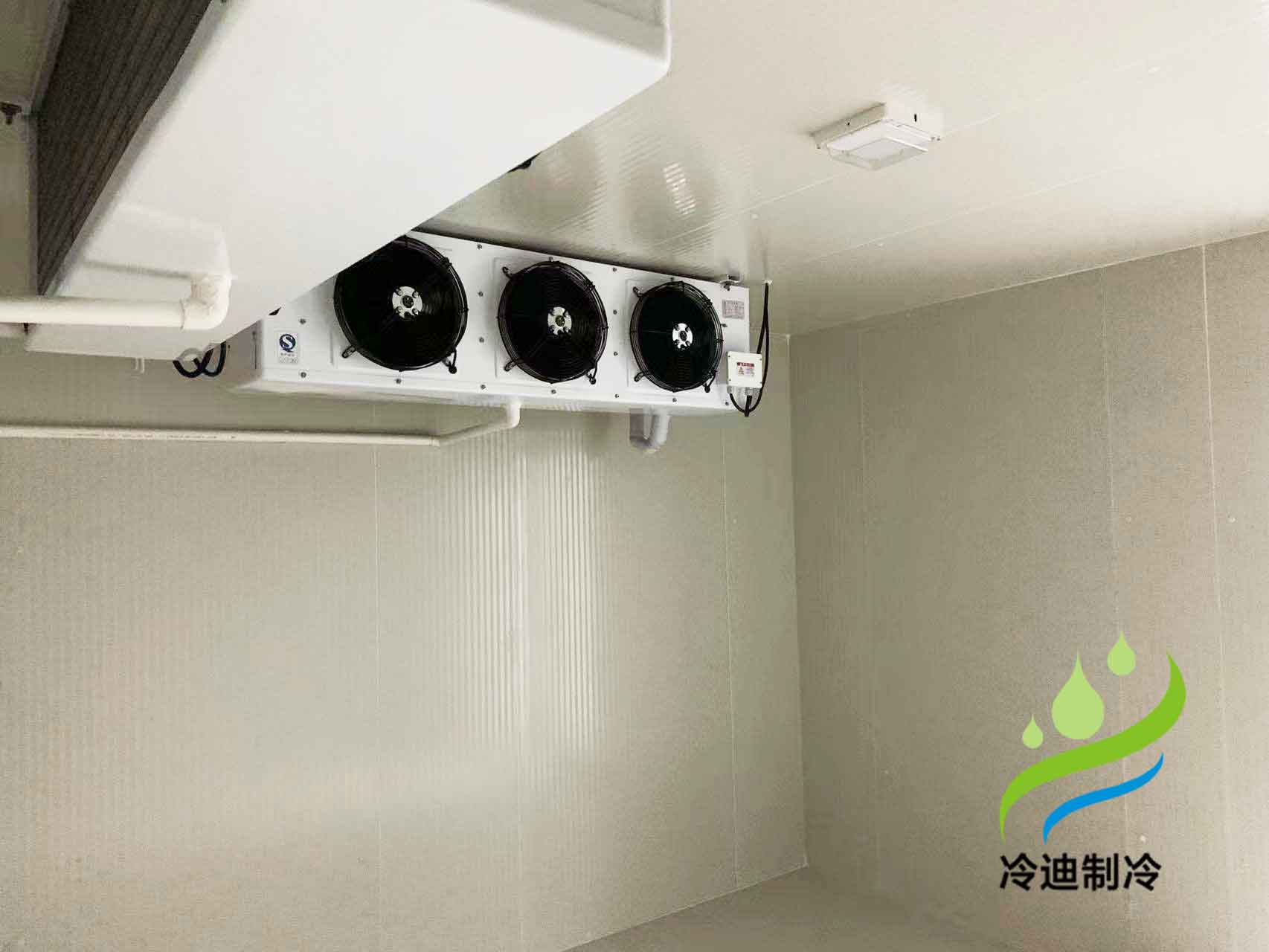 成品冷庫(kù)機(jī)組.jpg 成品冷庫(kù)機(jī)組.jpg